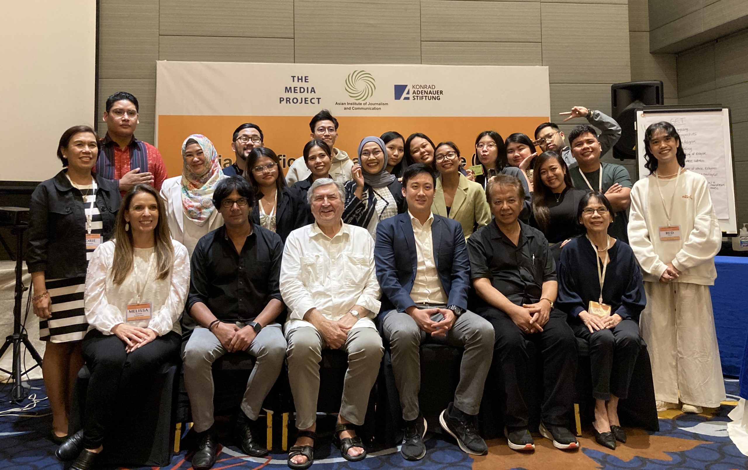 Asia Pacific journalists train on religion reporting