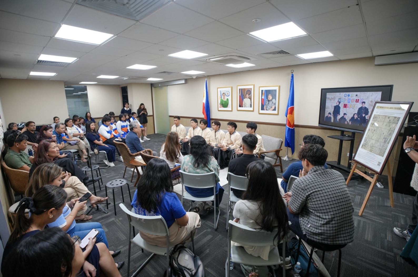 Photos courtesy of the Philippine Embassy in Singapore/Sentro Rizal Singapore and Arjie Mendoza/News5