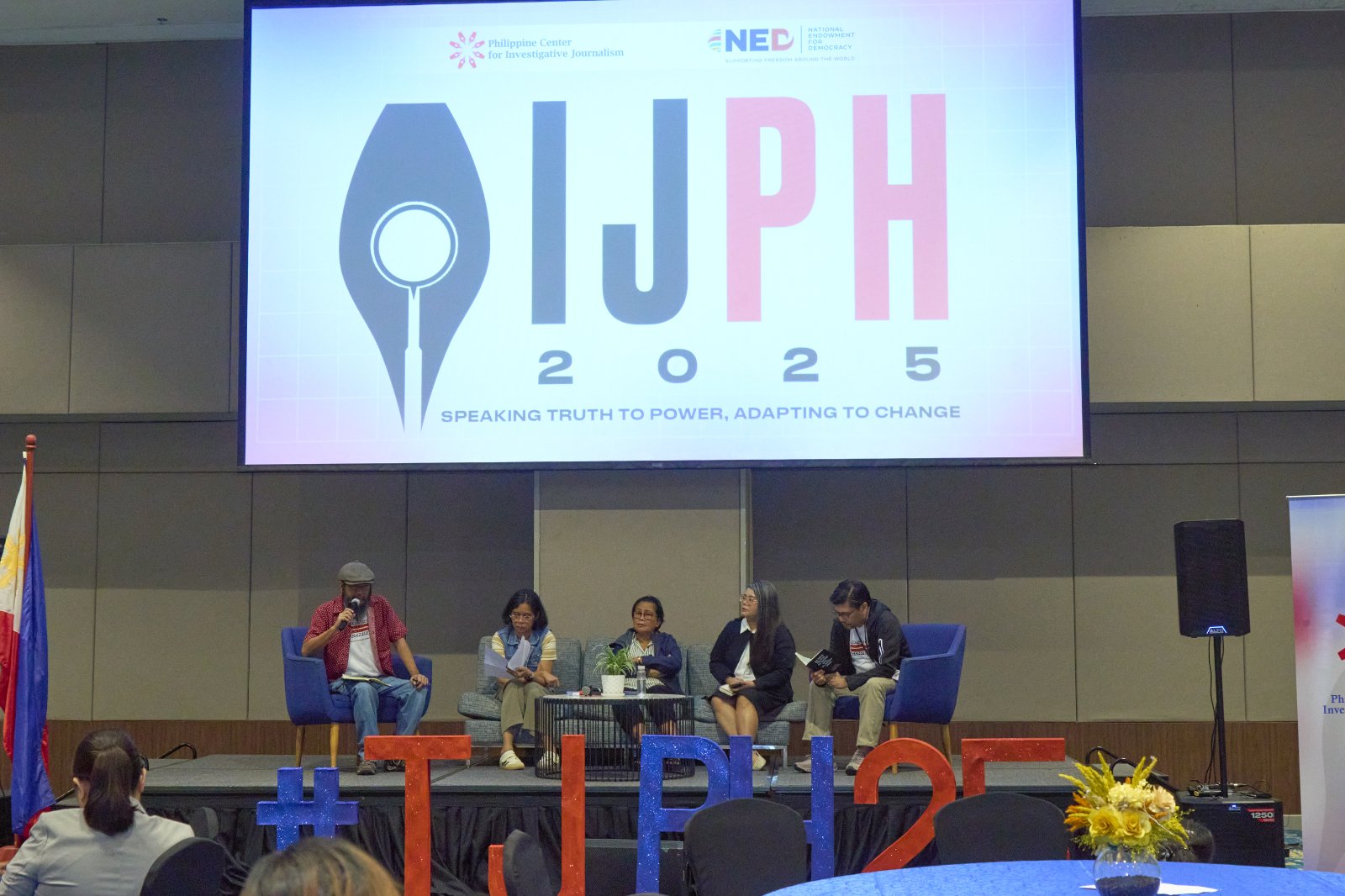 Carousel 2 photo 2 - IJCon photo from PCIJ